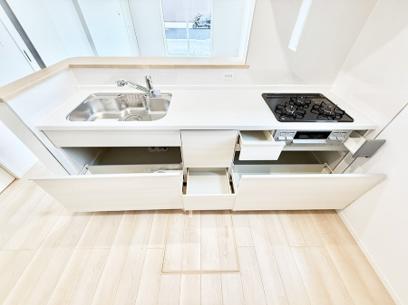 �L�b�`�� �����������������Ɗy�����Ȃ�A���K�ȃL�b�`�����