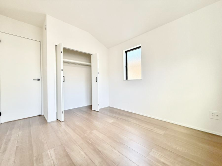 �q������ �������v���C�x�[�g��ԂƂ��ĐÂ��ŗ�������������񋟂��Ă���܂�