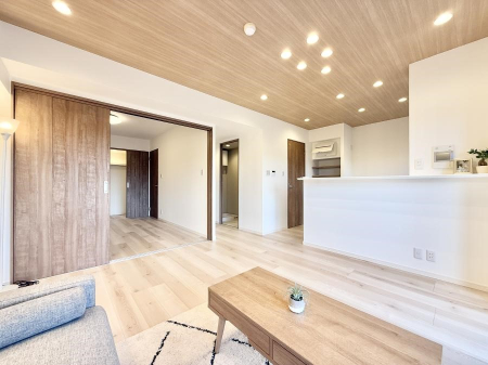 ���r���O ���������C�ɓ���̏ꏊ�ŁA�̂�т�Ƃ������Ԃ�