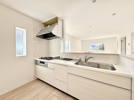 �L�b�`�� �������V���v���Ŕ������S�n�悢���Ԃ𐶂ރL�b�`�����