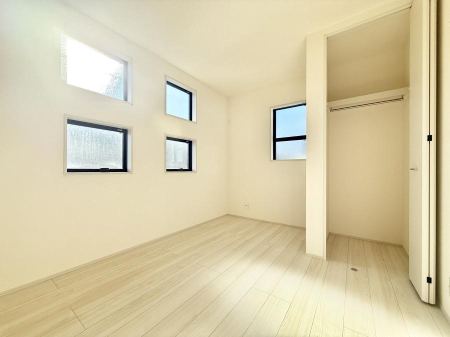 �Q�� ���������̔z�u��ʋC���̗ǂ��݌v�ŕ����̋�C�������炸�A��ɐV�N�ȋ�C������܂�