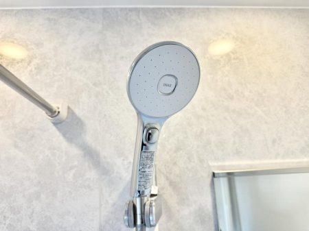 ���̑����� �ݔ����킴�킴�V�����[�����̃��o�[�܂Ŏ��L�΂��K�v���Ȃ��A�ȒP�Ɏ~���ł���