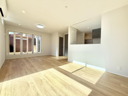 ���r���O ���������R�Ɖ�b�����܂��A�S�n�悢�ЂƂƂ�