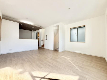 ���r���O ���������났�ƏΊ炪�W�܂�A�S���܂郊�r���O