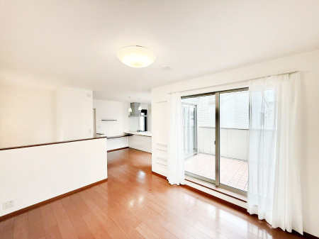 ���r���O ���������ƕ���������A�����b�N�X�ł�����