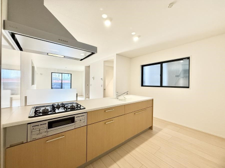 �L�b�`�� �����������������Ɗy�����Ȃ�A���K�ȃL�b�`�����