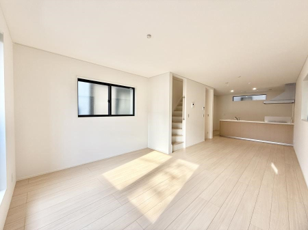 ���r���O ���������났�ƏΊ炪�W�܂�A�S���܂郊�r���O