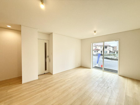 ���r���O ���������S�n�̂����A���z�̃��r���O