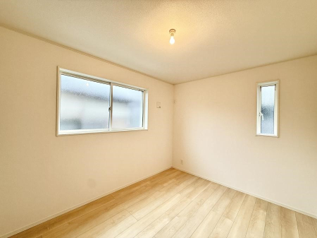 �Q�� ���������̔z�u��ʋC���̗ǂ��݌v�ŕ����̋�C�������炸�A��ɐV�N�ȋ�C������܂�