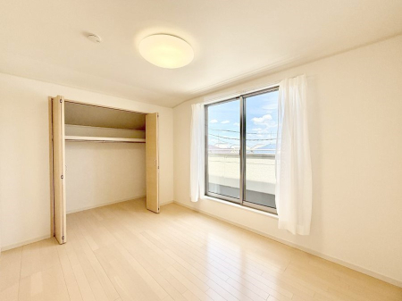 ���̑����� �������傫�Ȏ��[�ŉו����X�b�L���Еt���܂�  