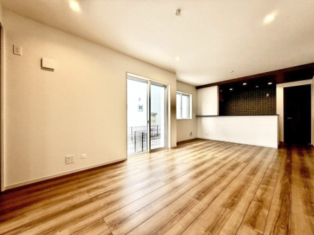 ���r���O ���������R�Ɖ�b�����܂��A�S�n�悢�ЂƂƂ�