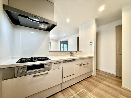 �L�b�`�� �������Ƒ����J��[�߂�A������̂���L�b�`��