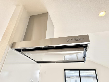 ���̑����� �ݔ����������̏��C����������C��ɗU������A�����I�ɔr�����ł��܂��B