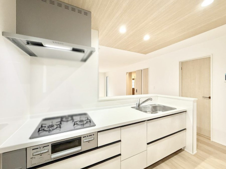 �L�b�`�� �����������������Ԃ����܂��A�Ί炠�ӂ��L�b�`��