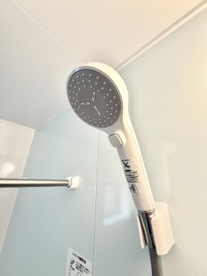 ���̑����� �ݔ����킴�킴�V�����[�����̃��o�[�܂Ŏ��L�΂��K�v���Ȃ��A�ȒP�Ɏ~���ł���