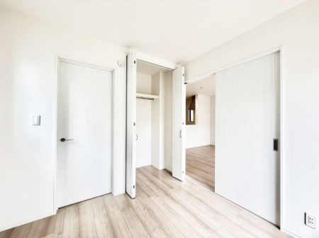 �q������ �����������̍D�݂ɍ��킹���C���e���A�𐮂��₷�����𔽉f�ł���ꏊ�ł�