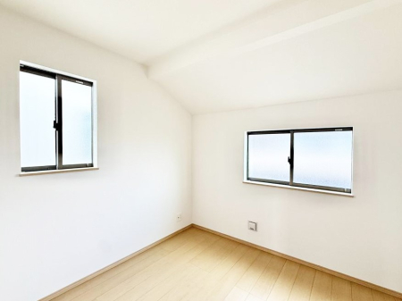 �q������ ����