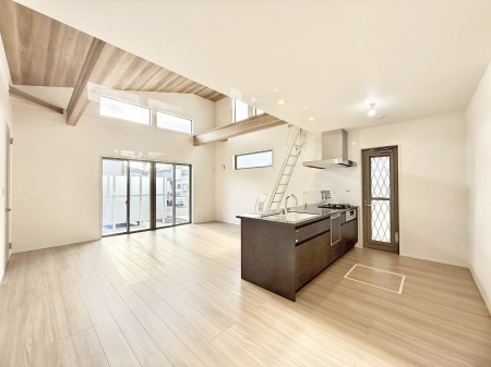 ���̑����� �������Ƒ��̏Ί炪���ӂ��A���났�̋��