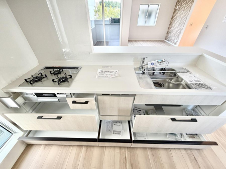 �L�b�`�� �������A�C�f�A�L����A�N���G�C�e�B�u�ȗ������