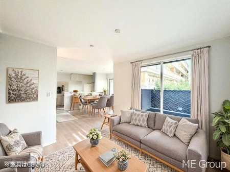 ���r���O ���������났�ƏΊ炪�W�܂�A�S���܂郊�r���O