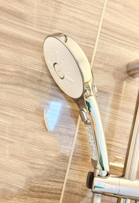 ���̑����� �ݔ����킴�킴�V�����[�����̃��o�[�܂Ŏ��L�΂��K�v���Ȃ��A�ȒP�Ɏ~���ł���