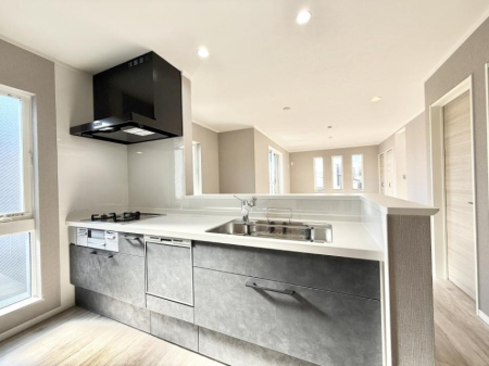 �L�b�`�� ���������y���݂ƐH�ׂ�K����͂���L�b�`��