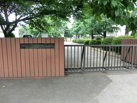 ���ӊ� ���w�Z 600m ���͌��s�����k���w�Z