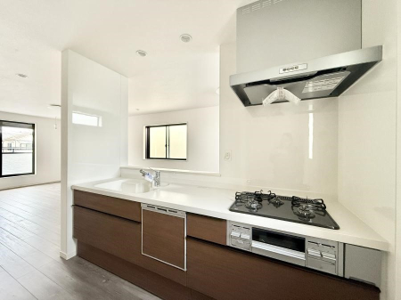 �L�b�`�� �����������������Ԃ����܂��A�Ί炠�ӂ��L�b�`��