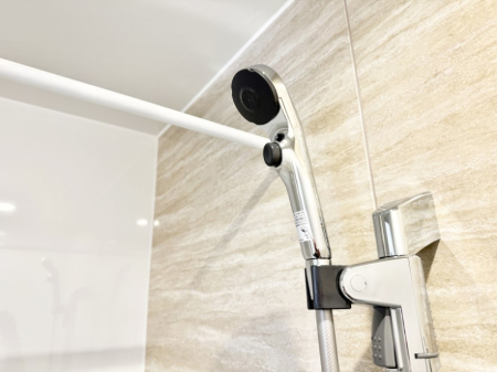 ���̑����� �ݔ����킴�킴�V�����[�����̃��o�[�܂Ŏ��L�΂��K�v���Ȃ��A�ȒP�Ɏ~���ł���