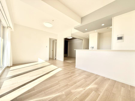 ���r���O �������i�`�������ȃ��r���O�͂ǂ�ȃC���e���A�ɂ������܂�