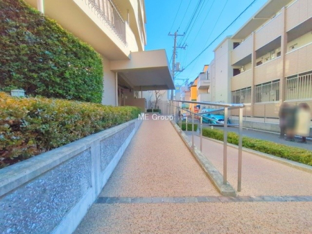 �G���g�����X �O�ρ��o���A�t���[�̊ɂ₩�ȃX���[�v�ł�