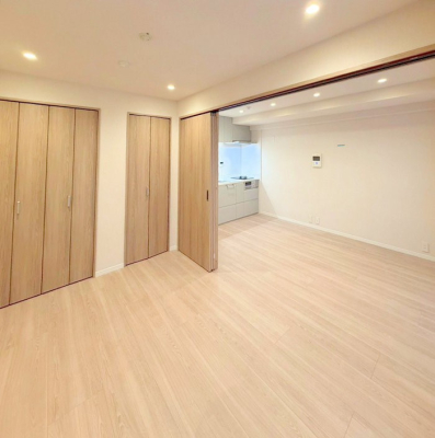 ���r���O �L�X�Ƃ����J�������ӂ�郊�r���O�ł�