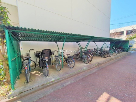 ���̑� �O�ρ��~�n���ɒ��֏���������Ă���A���]�Ԃ̗��p���X���[�Y�ł�