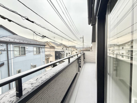 �o���R�j�[ ������ �G�߂̈ڂ낢����������J���I�ȋ�Ԃł�