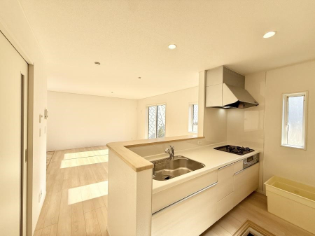 �L�b�`�� �������Ƒ����J��[�߂�A������̂���L�b�`��