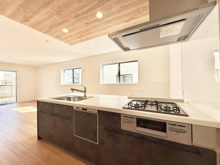 �L�b�`�� ����