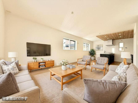 ���r���O ����