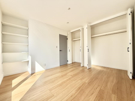 �q������ ����