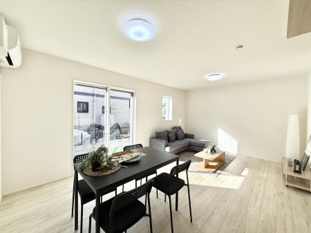 ���r���O �����������������Ɠ��ʂɂ���A�e���̋��