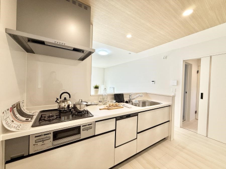 �L�b�`�� �������V���v���Ŕ������S�n�悢���Ԃ𐶂ރL�b�`�����