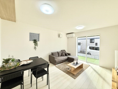 ���r���O ���������C�ɓ���̏ꏊ�ŁA�̂�т�Ƃ������Ԃ�