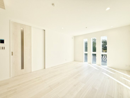 ���r���O ���������S�n�̂����A���z�̃��r���O