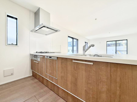 �L�b�`�� ���������y���݂ƐH�ׂ�K����͂���L�b�`��