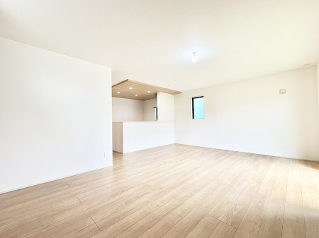 ���r���O ���������R�Ɖ�b�����܂��A�S�n�悢�ЂƂƂ�