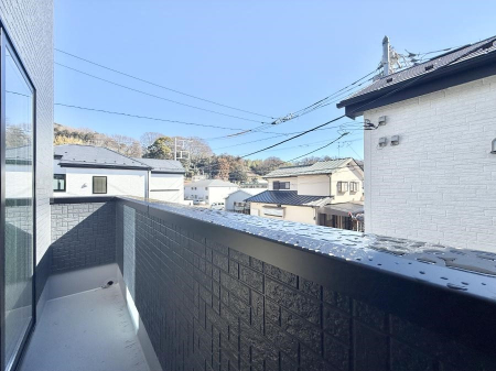 �o���R�j�[ ������ ���R��g�߂Ɋ�����A�J���I�ȃo���R�j�[