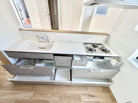 �L�b�`�� ���[�͖L�x�ȃV�X�e���L�b�`���ł��I