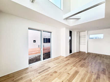 ���r���O �傫�ȑ�����������薾�邢��Ԃł��������������܂�  