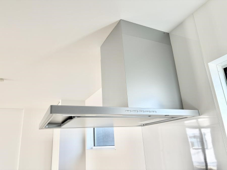 ���̑����� �ݔ����������̏��C����������C��ɗU������A�����I�ɔr�����ł��܂��B