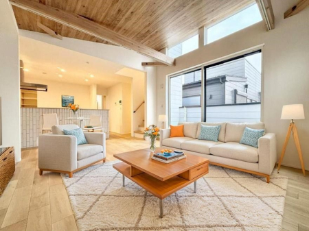 ���r���O �������Ƒ������R�ƏW�܂�A�y�������Ԃ��߂����郊�r���O