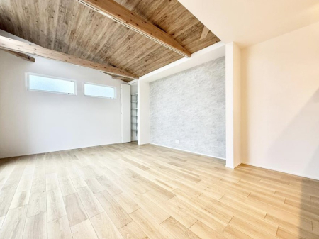 ���̑����� �C���e���A���l����̂��y���݂ȍL�����r���O�ł��I  